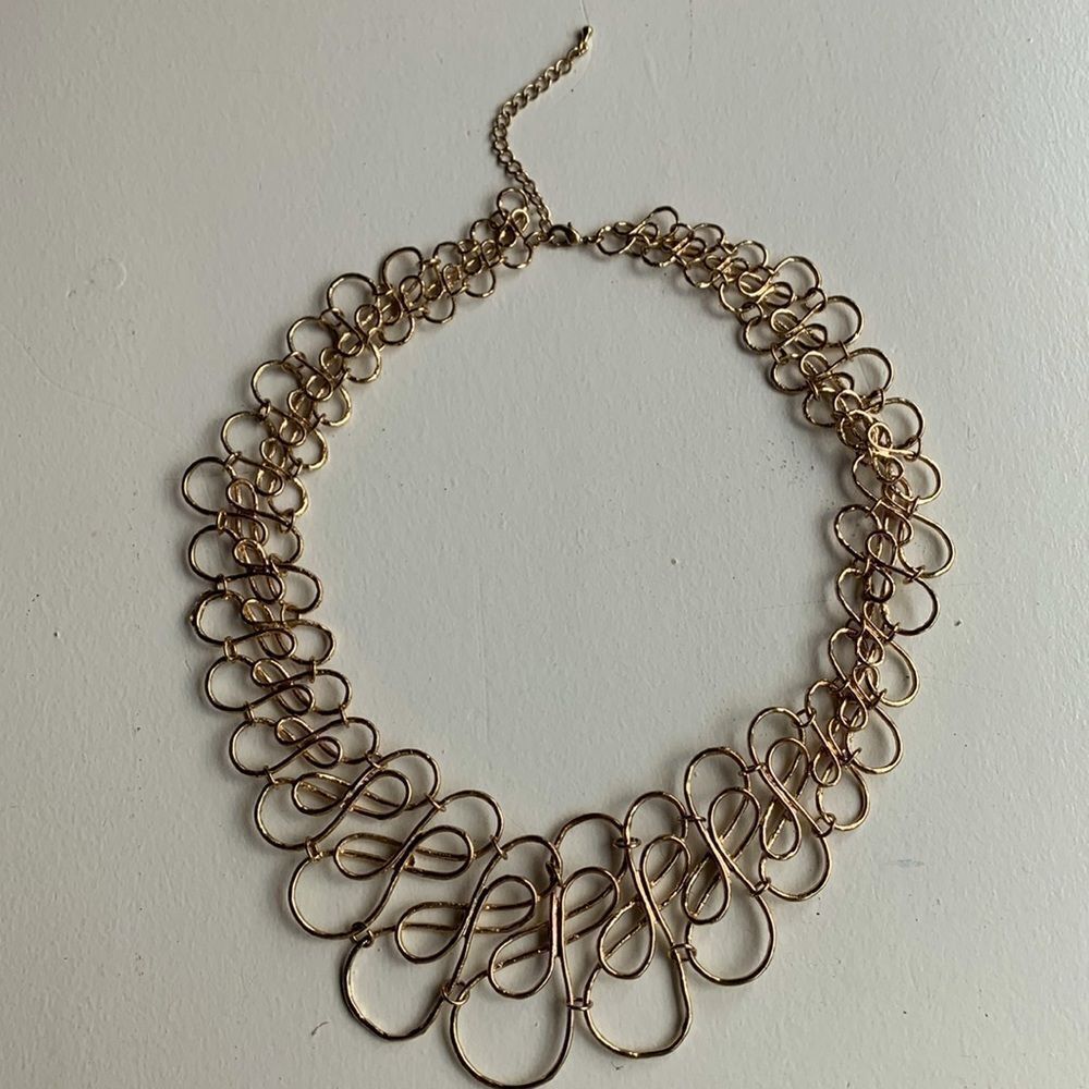 🟢3 items for $20——-STATEMENT necklace graduated links goldtone total length 23”